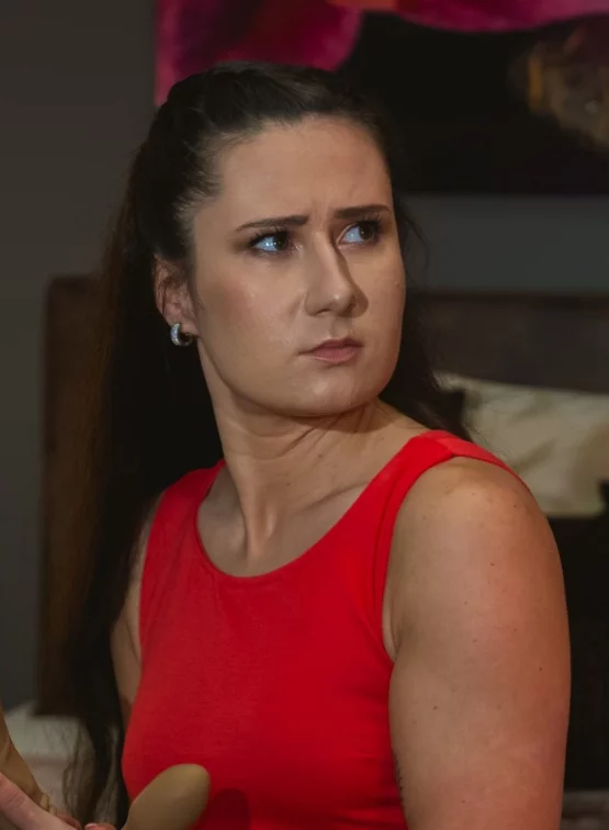 Lara Fox