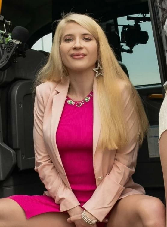 Vanessa Hillz