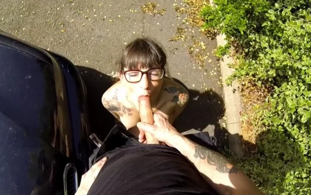 Heat: Copper cums over geeky girls glasses in the sun