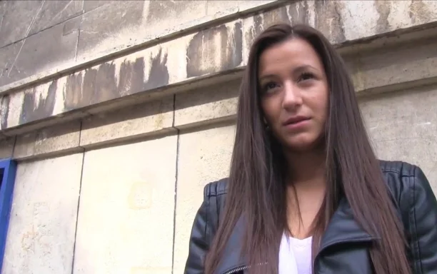 Shy brunette has sex in restaurant toilet for cash