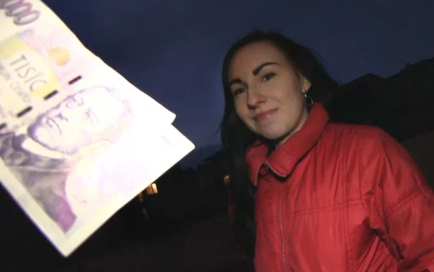 Brunette Takes A Stranger's Hot Cumshot Thinking He's A Talent Agent