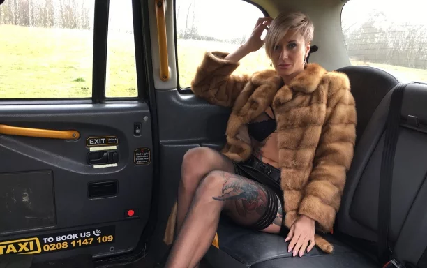 Short haired tattooed blonde fucked